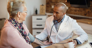 Hipertensão arterial sistêmica: quais os sinais de alerta durante a consulta médica?