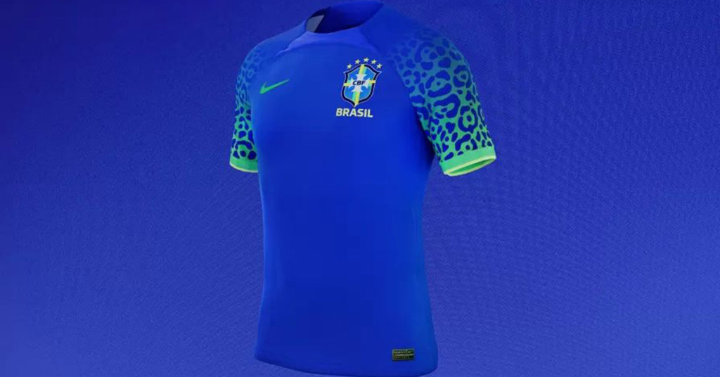 De “crime contra o bom gosto” a recorde de vendas, nova camisa azul do Brasil faz sucesso